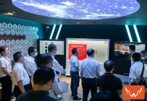 广州市委常委、市委秘书长潘建国率队到广东金龙版资料版考察交流