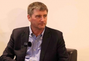 推动绿色转型需更多高性价比新能源产品